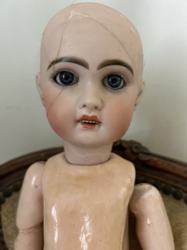 Jolie poupée ancienne bebe - jolie,